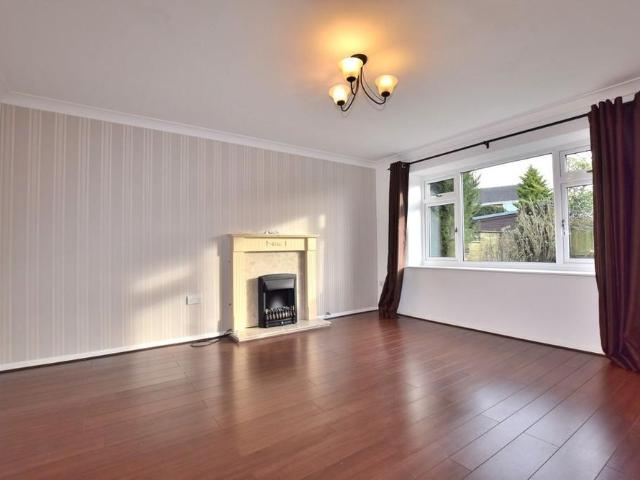 2 bedroom detached bungalow to rent