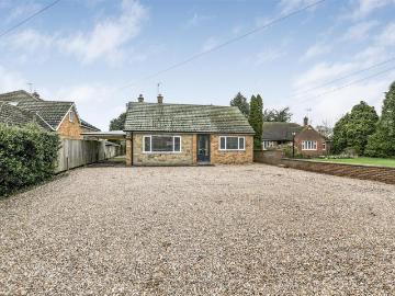 2 bedroom detached bungalow to rent