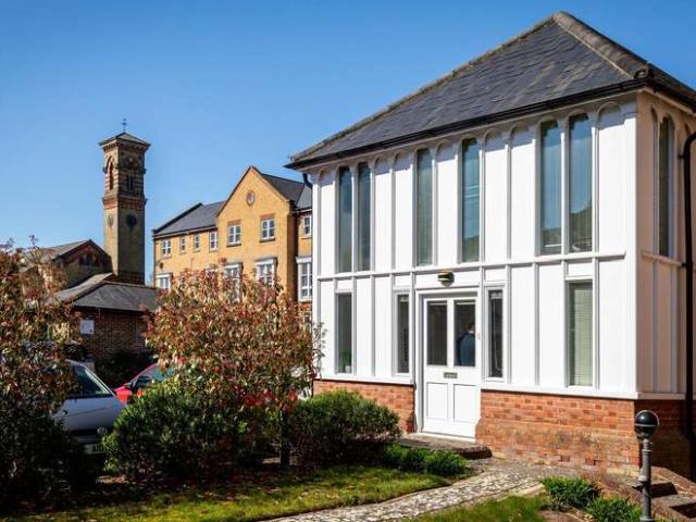 2 Bedroom Detached House