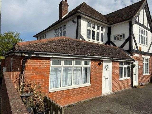 2 Bedroom Detached House