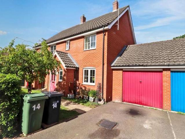 2 Bedroom Detached House