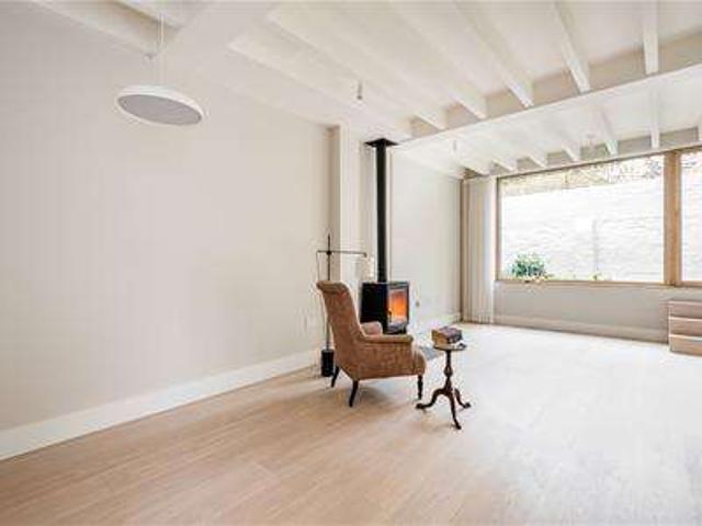 2 Bedroom Detached House