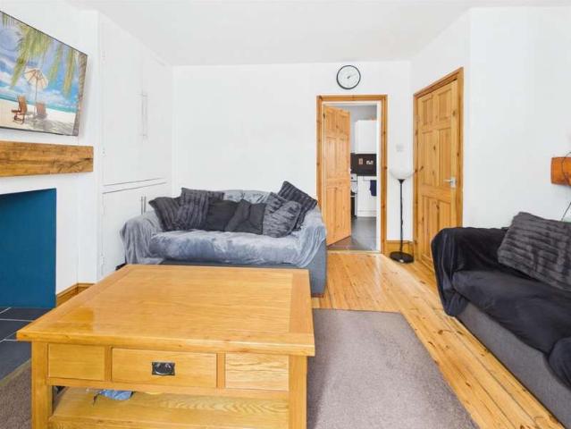 2 Bedroom Detached House