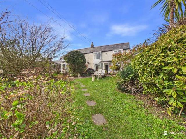 2 Bedroom Detached House