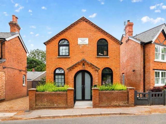 2 Bedroom Detached House