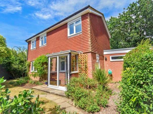 2 Bedroom Detached House