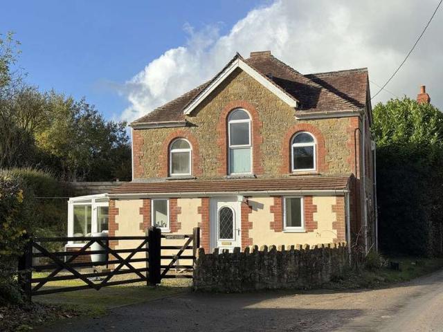 2 Bedroom Detached House