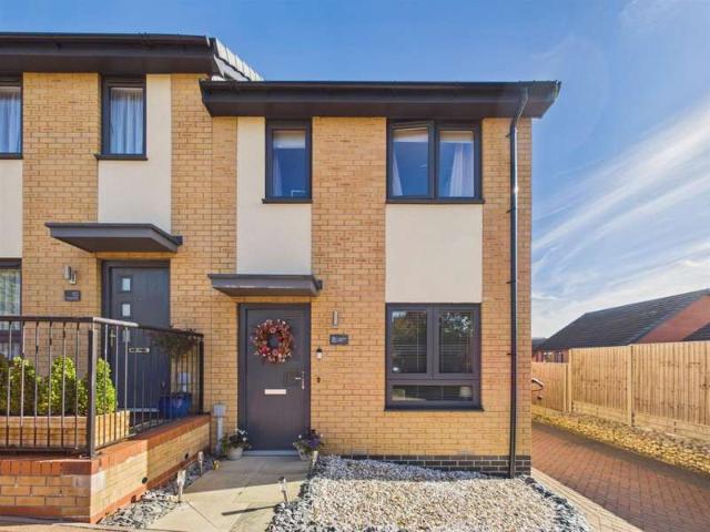 2 Bedroom Detached House