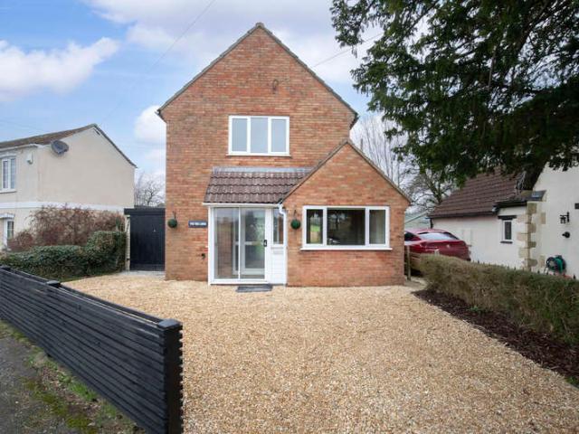 2 Bedroom Detached House
