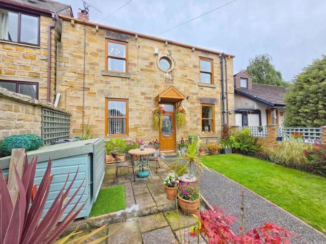 2 Bedroom Detached House