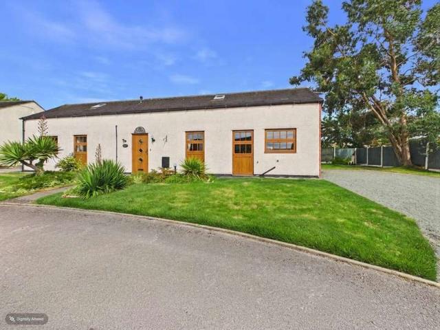 2 Bedroom Detached House