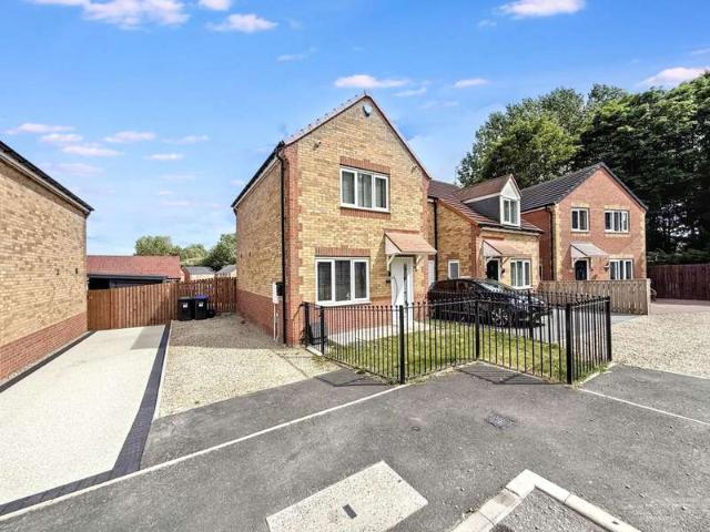 2 Bedroom Detached House