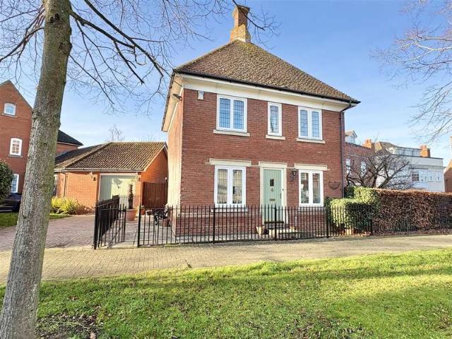 2 Bedroom Detached House