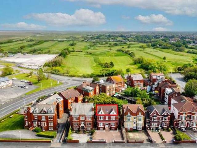 2 Bedroom Detached House