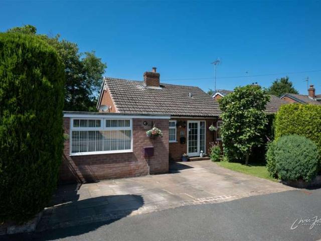 2 Bedroom Detached House