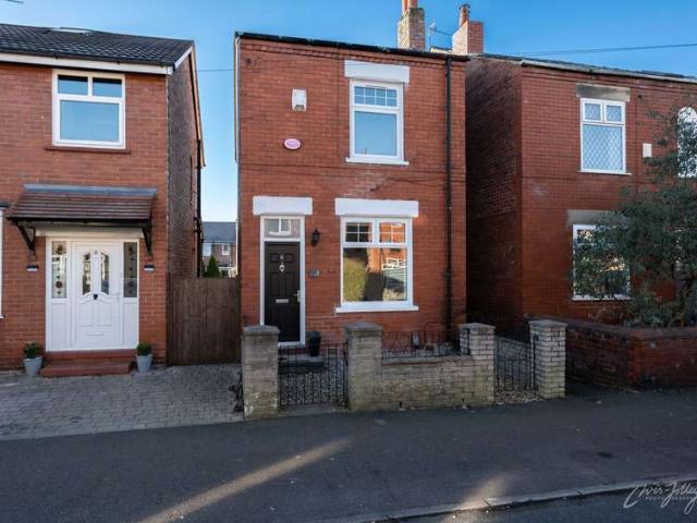 2 Bedroom Detached House