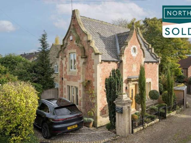 2 Bedroom Detached House