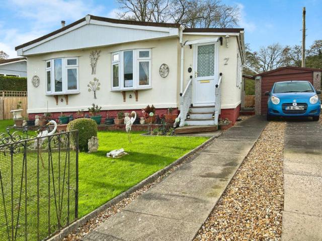 2 Bedroom Detached House
