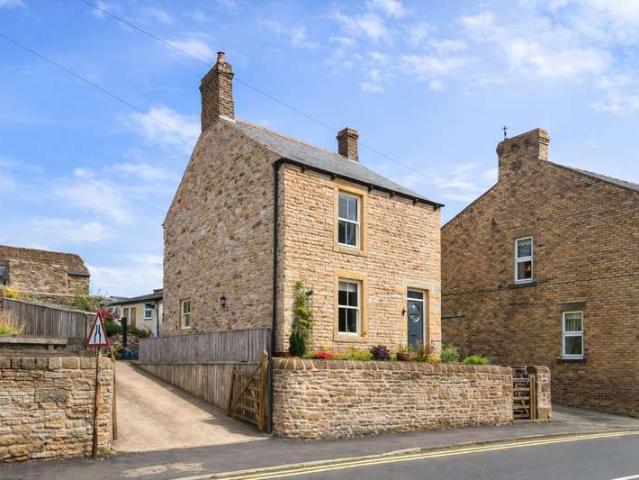 2 Bedroom Detached House