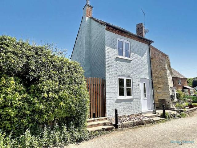 2 Bedroom Detached House