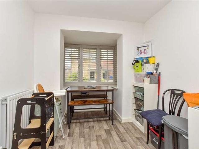 2 Bedroom Detached House