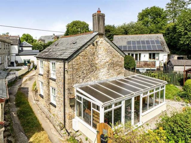 2 Bedroom Detached House
