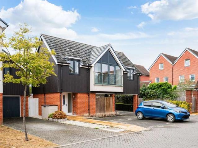 2 Bedroom Detached House