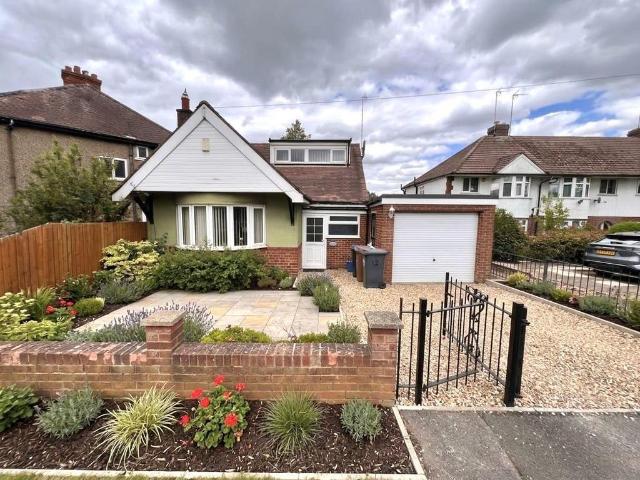 2 bedroom detached house for sale