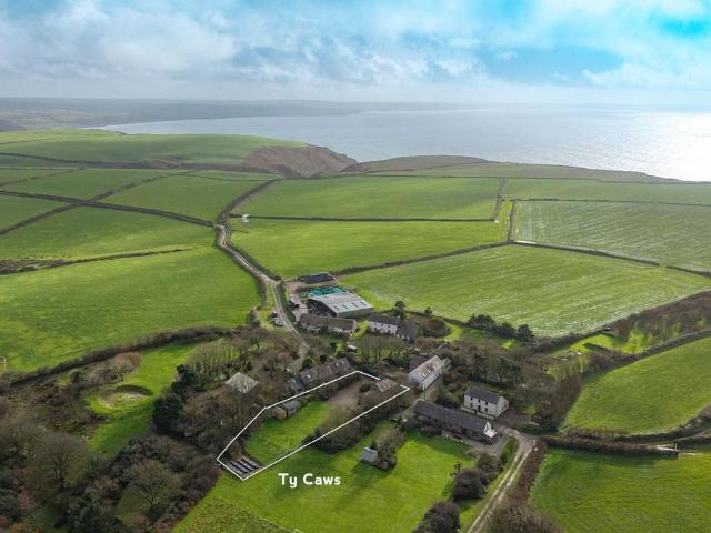 2 bedroom detached house for sale