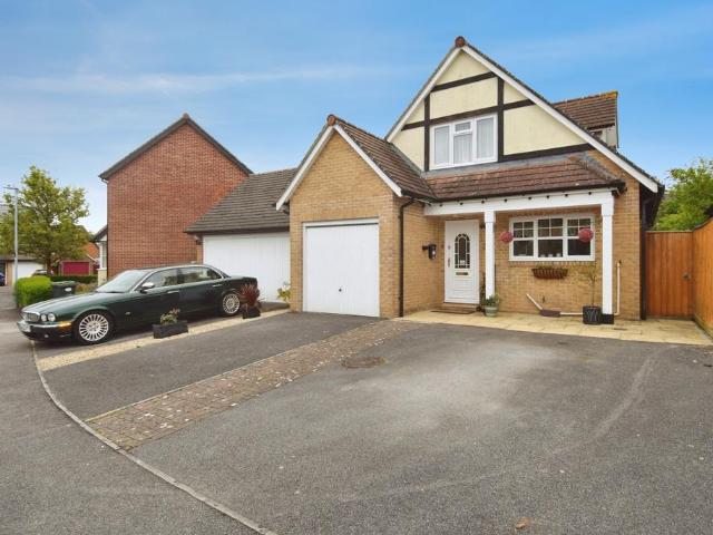 2 bedroom detached house for sale