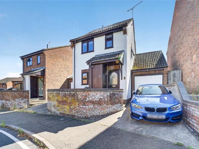 2 bedroom detached house for sale
