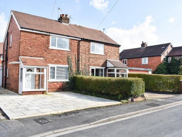 2 bedroom detached house for sale