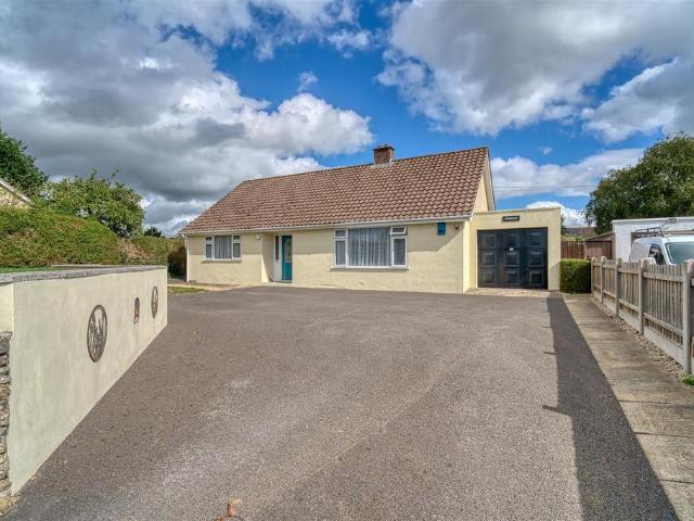 2 bedroom detached house for sale