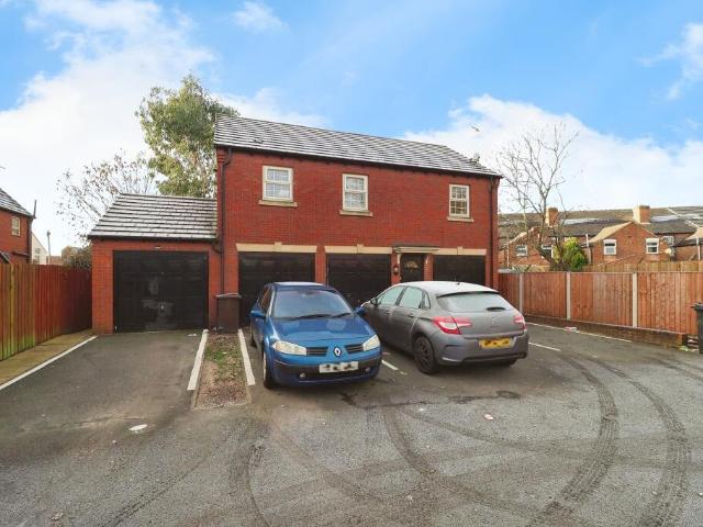 2 bedroom maisonette for sale
