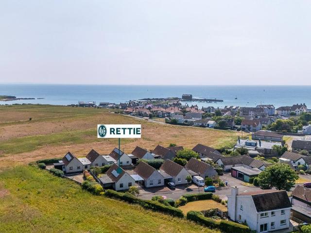 2 bedroom detached house for sale