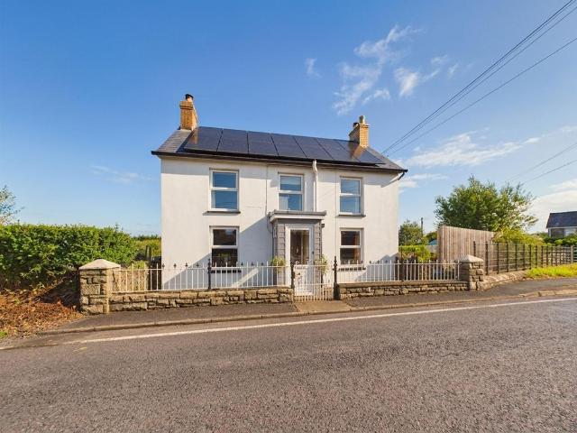 2 bedroom detached house for sale