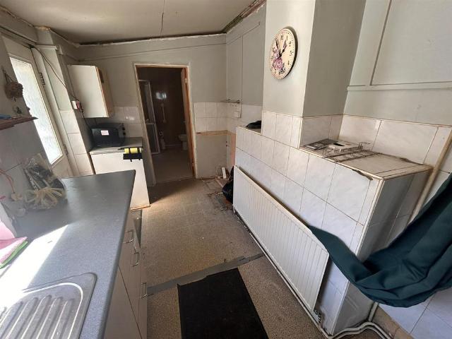 2 bedroom detached house for sale