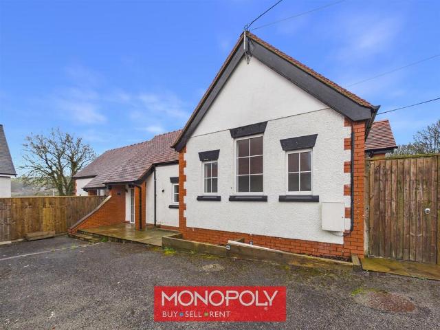 2 bedroom detached bungalow for sale