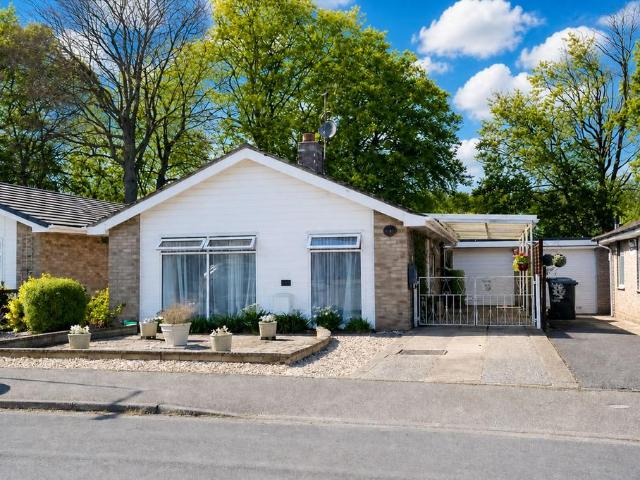 2 bedroom detached house for sale