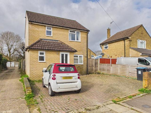 2 bedroom detached house for sale