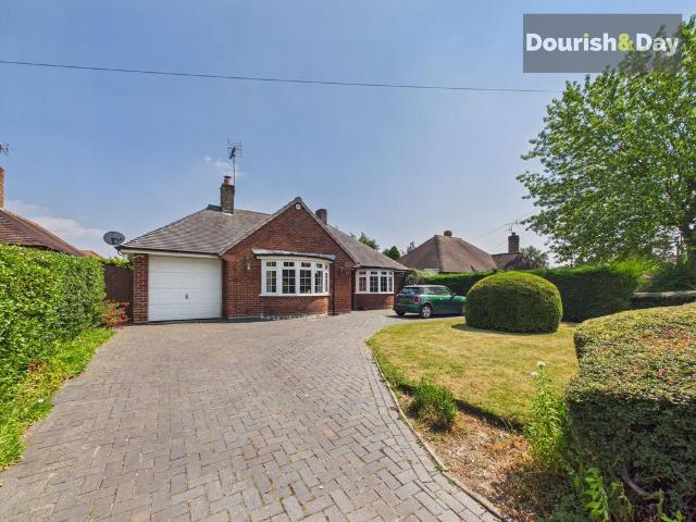 2 bedroom detached house for sale