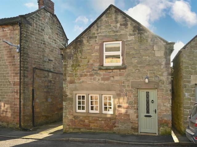 2 bedroom detached house for sale