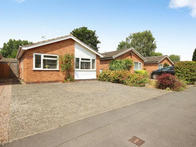 2 bedroom detached house for sale