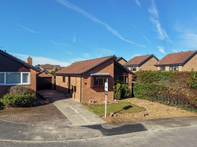 2 bedroom detached house for sale