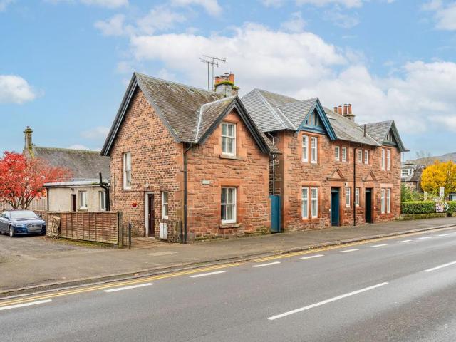 2 bedroom cottage for sale