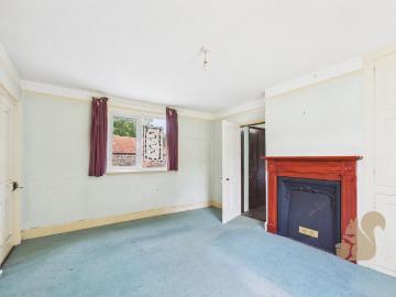 2 bedroom detached house for sale