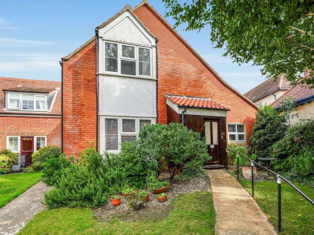 2 bedroom detached house for sale