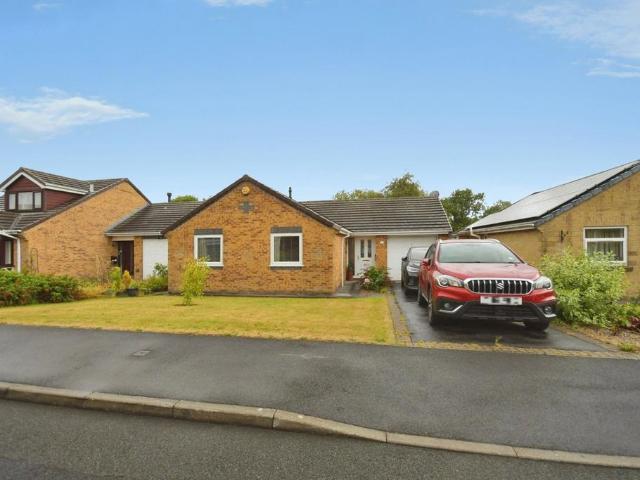 2 bedroom detached house for sale