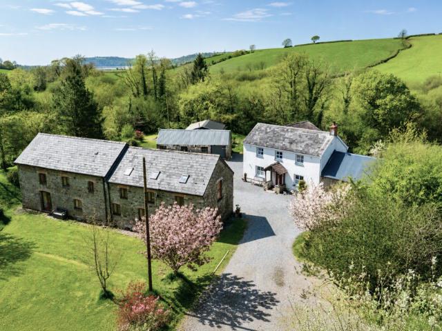 7 bedroom detached house for sale