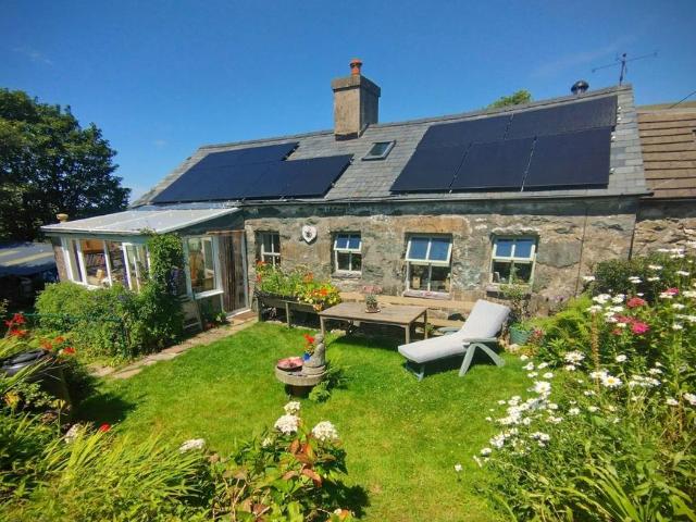 2 bedroom detached house for sale